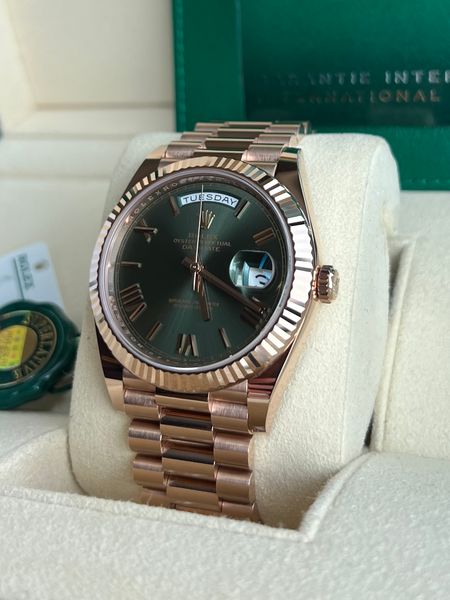 Rolex Day-Date 40 228235